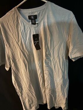 Calvin Klein Men's Pale Gray V-Neck Short Sleeve Tee